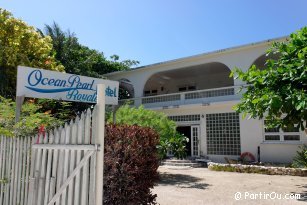 Accomodation at "Ocean Pearl Hotel Royal" on caye Caulker - Belize