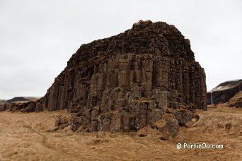 Basaltic organs of Dverghamarar - Iceland