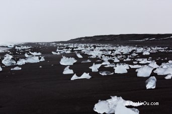 Remains of icebergs at Jkulsrln - Iceland