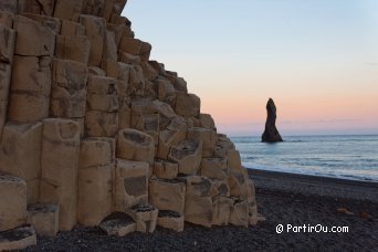 Reynisfjara - Iceland