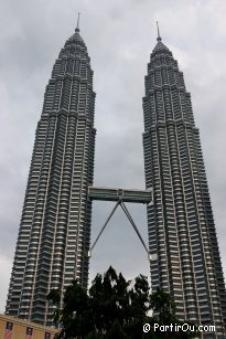 Petronas Twin Towers of Kuala Lumpur - Malaysia